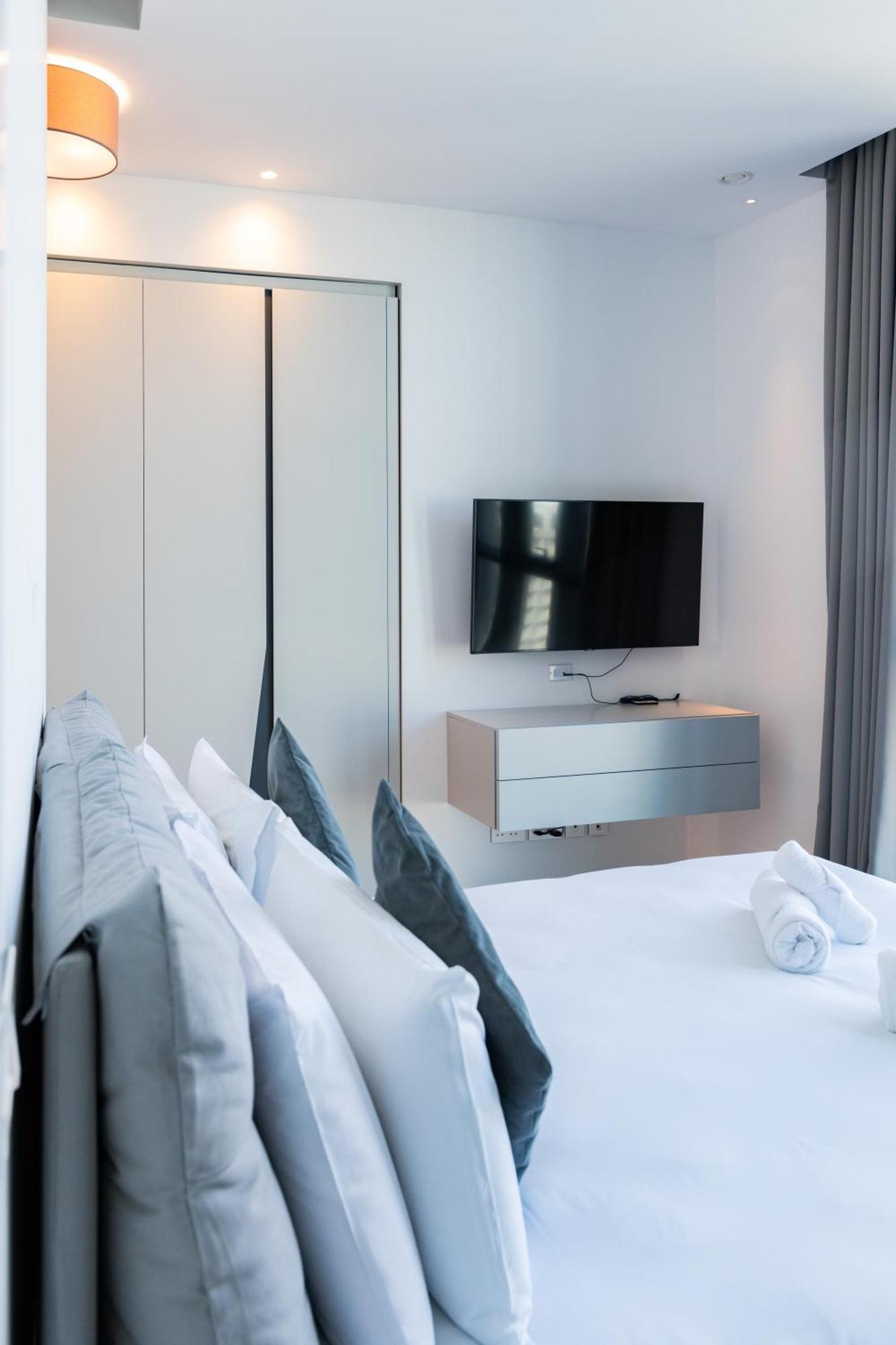 Modern Apartment In The Center Of St Julians By Arcobnb Saint Julian's Exterior photo